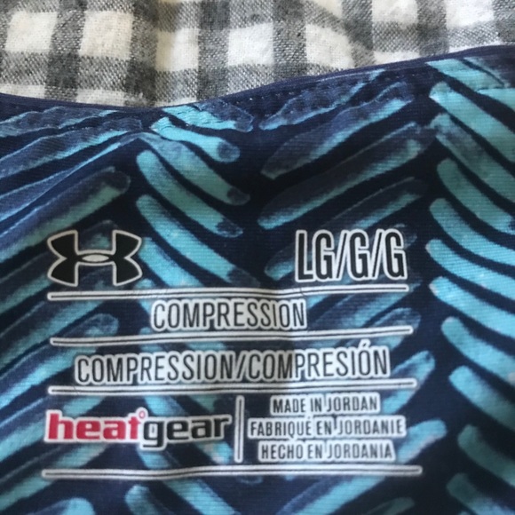 🔴under armor - compression capris - Picture 2 of 3